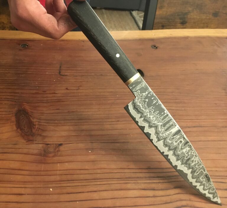 Couteau de cuisine à lame damassée, Forge Carabedian